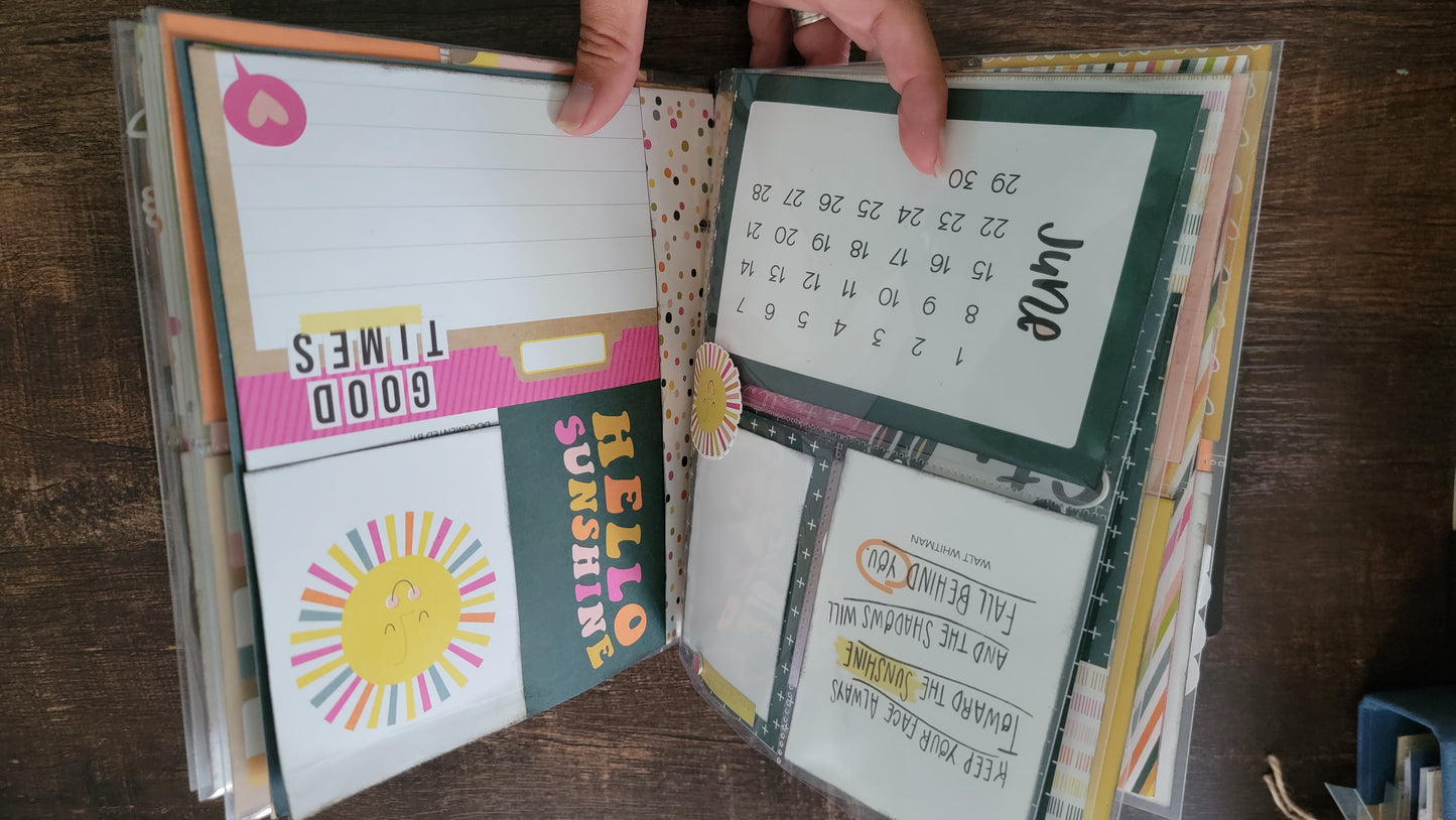 365 Beautiful Reasons to be Happy fully assembled flip book