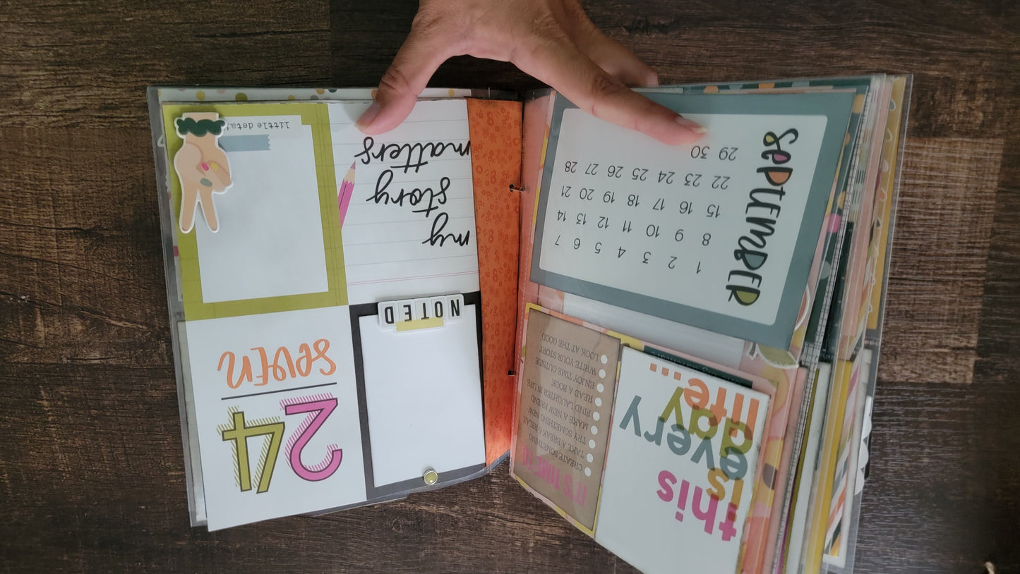 365 Beautiful Reasons to be Happy fully assembled flip book