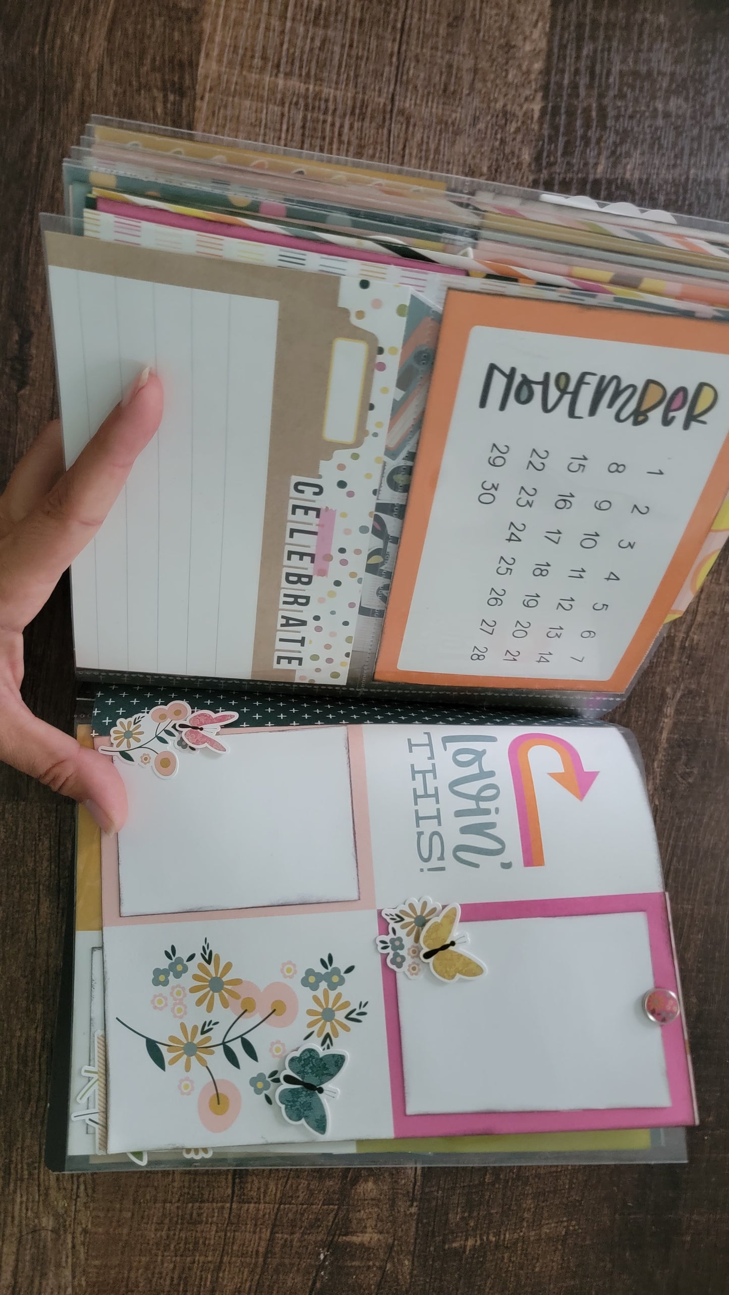 365 Beautiful Reasons to be Happy fully assembled flip book